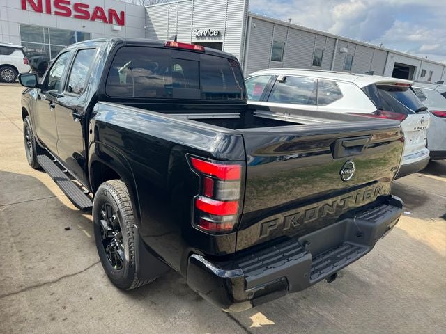2026 Nissan Frontier — side profile view
